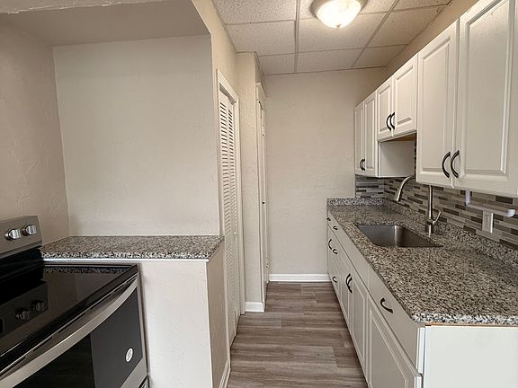 4th image of 111 Hamilton St #2L