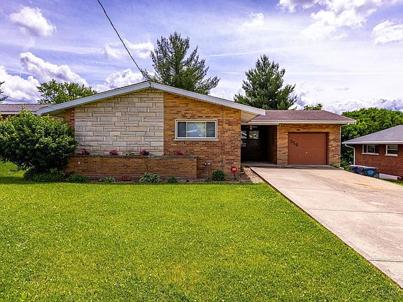 2nd image of 358 Glen Oaks Dr
