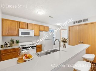 375 Cross St APT J, Akron, OH 44311