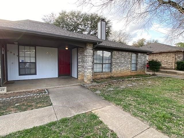 1st image of 2929 Hilltop Dr