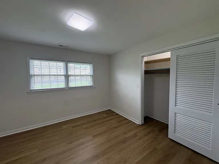499 Greenwell Ct — Photo 13