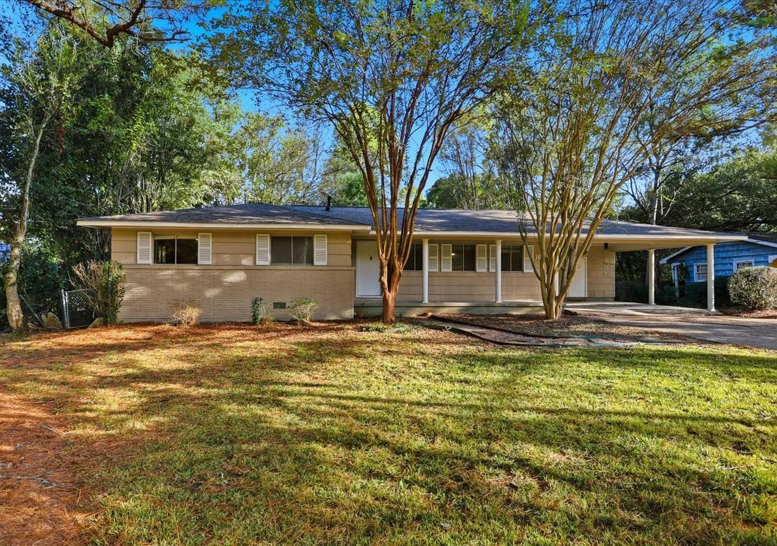 3 Bedroom Home in Northeast Jackson — Photo 2