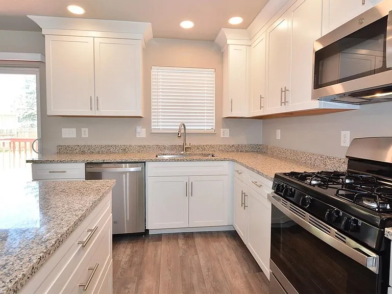6655 Snowbird Dr — Photo 7