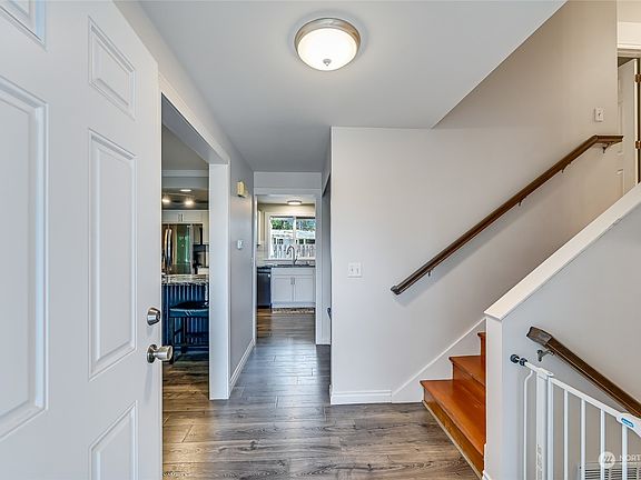 3rd image of 10826 SE 233rd Place
