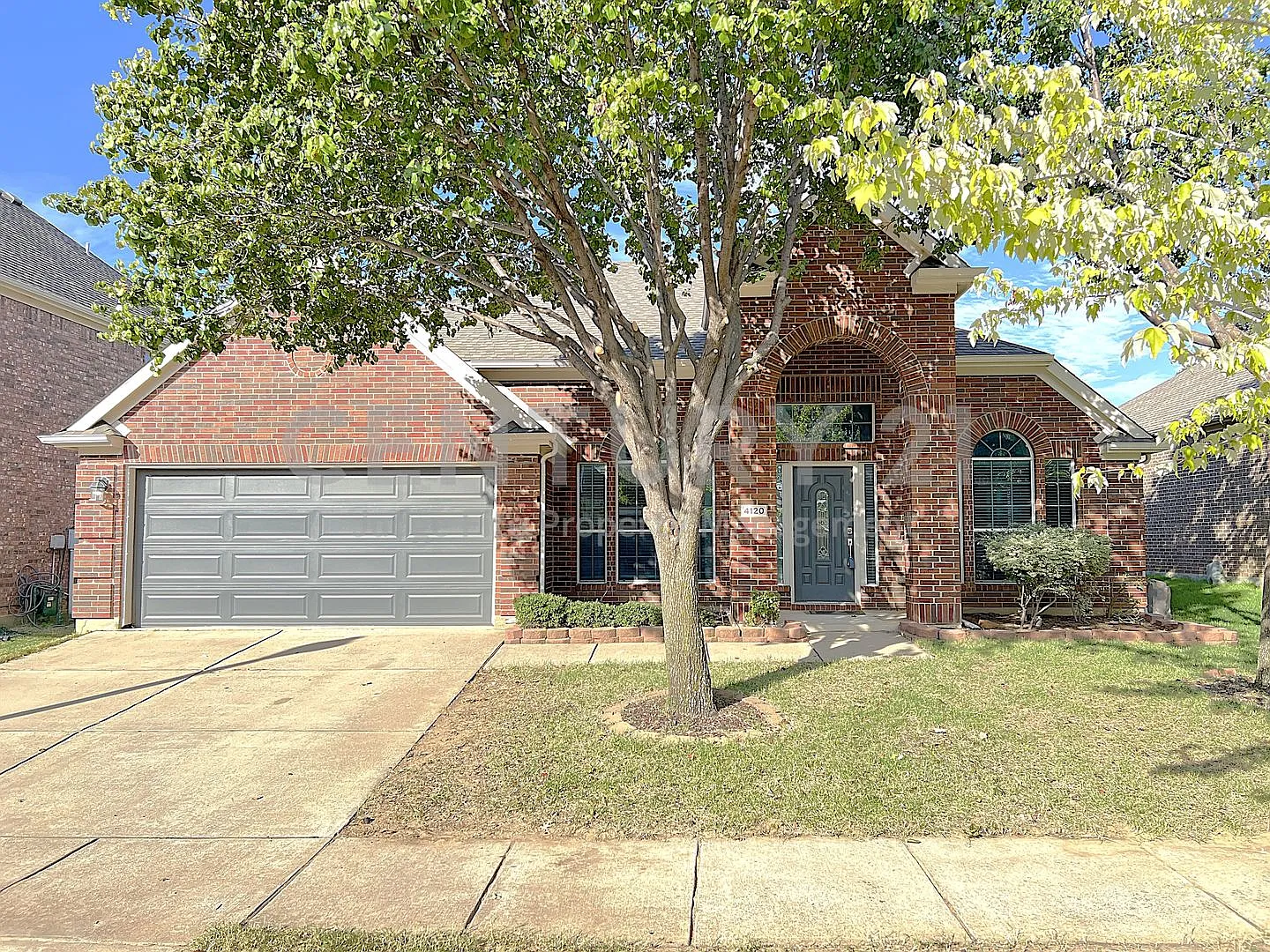 Stunning 4/2/2 In Denton ISD For Rent! — Photo 1