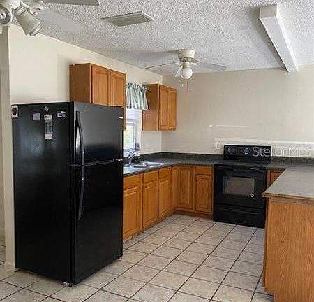 2nd image of 2241 W Greenway Pl