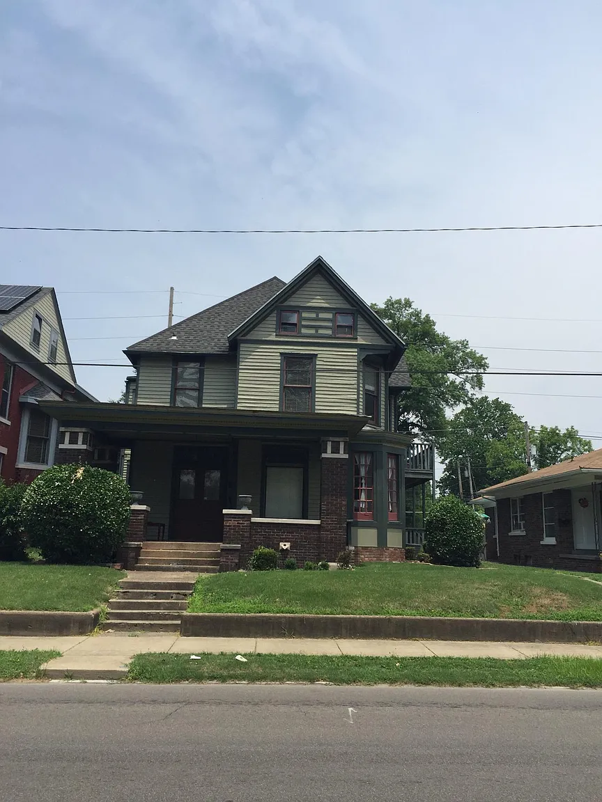 506 Washington Ave photo 1