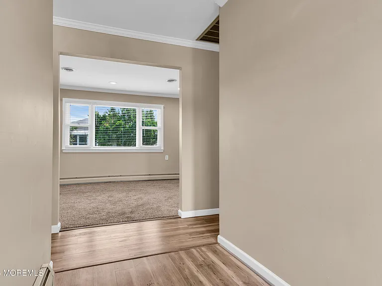 510 Jamaica Blvd — Photo 8