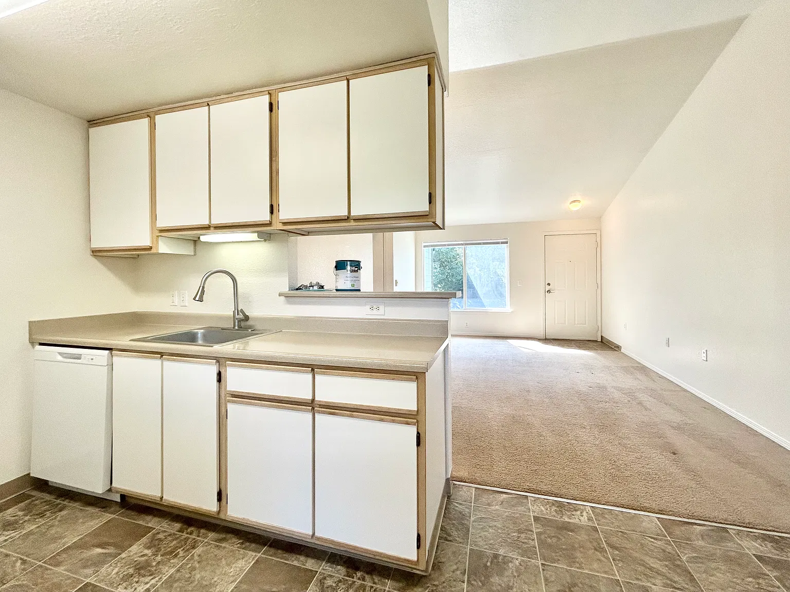 Bonita Court — Photo 4
