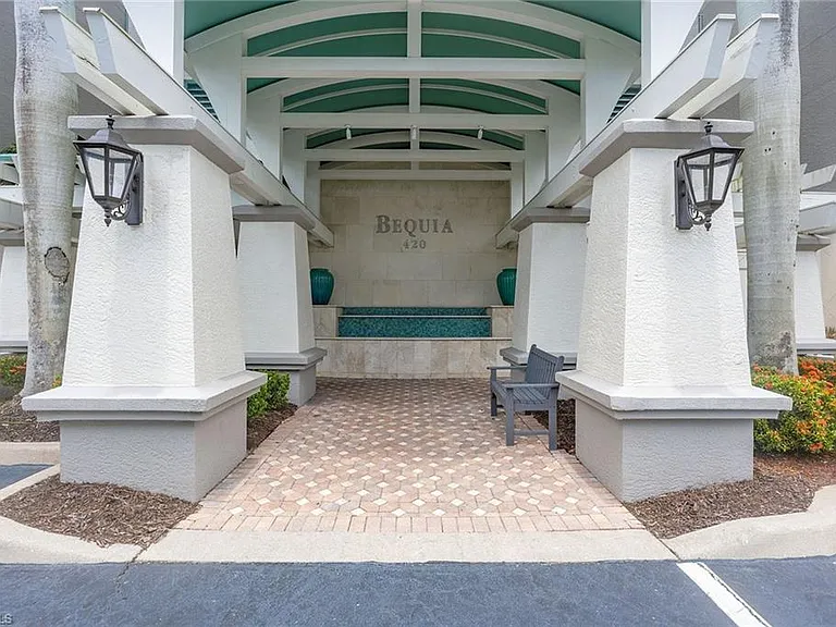 420 Cove Tower Dr #1404 — Photo 4