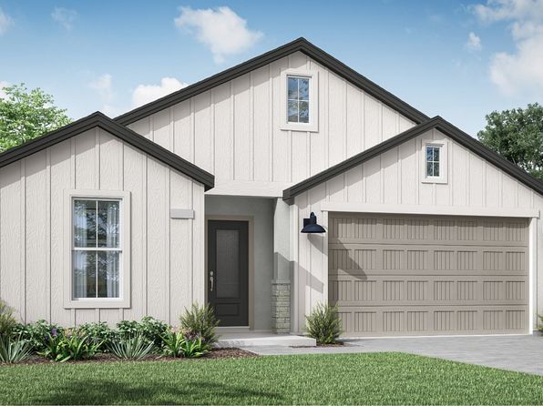 1066 Summerset Ave, Clovis, CA 93619