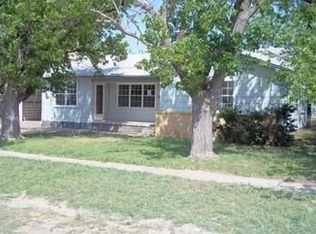 517 Arch St, Baird, TX 79504