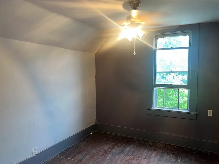 785 E Cantrell St — Photo 12
