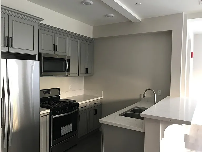 5302 Cleon Ave #104 — Photo 30