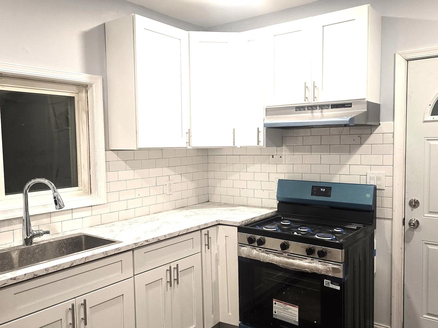 3 bed, 5.5 bath, $1,450 — Photo 4