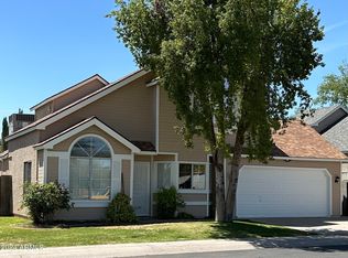 228 S Del Pueblo St, Chandler, AZ 85226