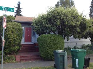 1202 NE 70th St, Seattle, WA 98115