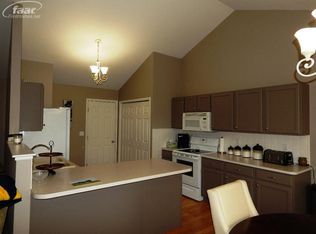 2074 W Ridge Dr, Davison, MI 48423