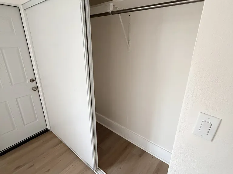 859 N Wilton Pl #1 — Photo 22