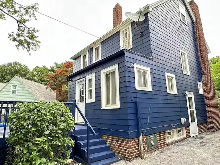 900 Vineshire Rd — Photo 23