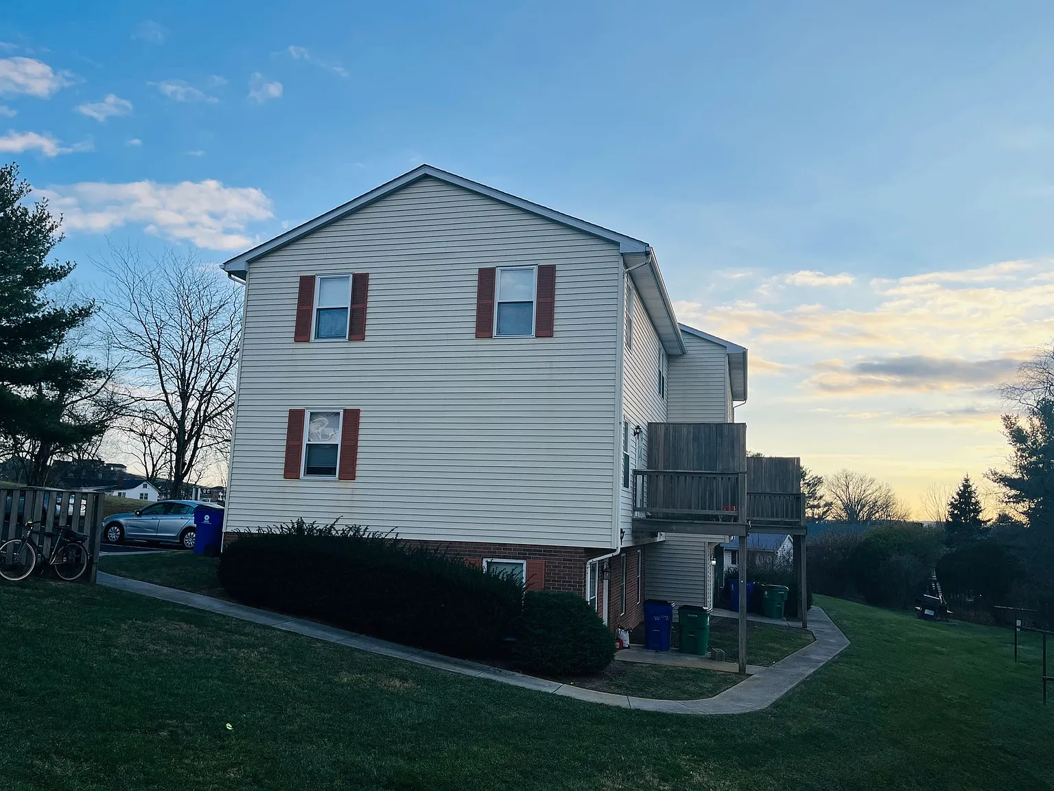 2 Bedroom, 1 Bath Apartment — Photo 4