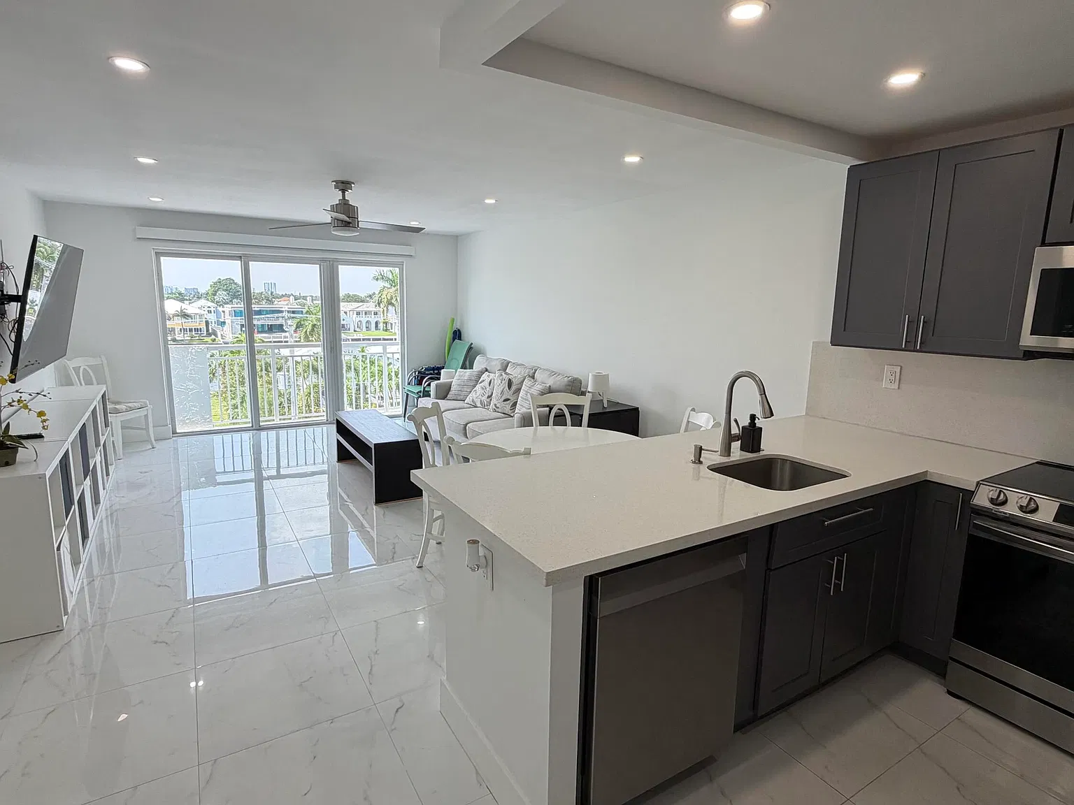 1 bed, 1.0 bath, 680 sqft, $2,200 — Photo 4