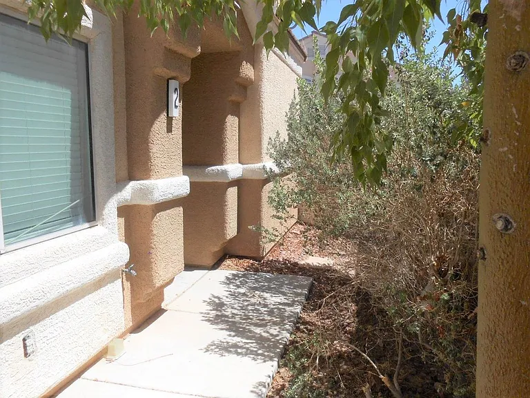 3516 Hazelnut Pine Pl #2 — Photo 2