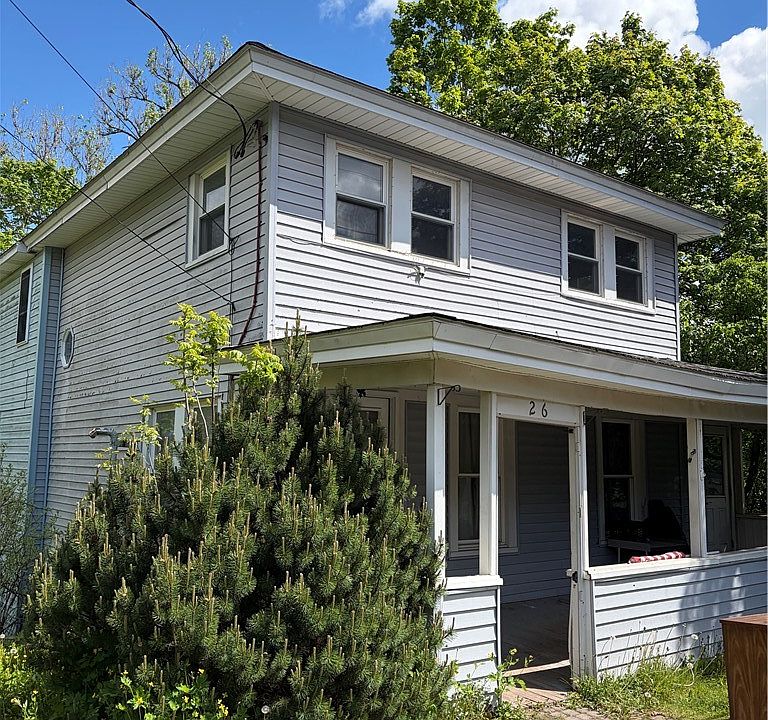 1st image of 26 River St