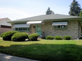 2509 S 90th St, West Allis, WI 53227