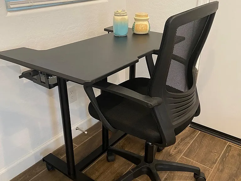 mobile sit/stand desk