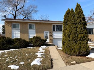 12204 S Lawndale Ave, Alsip, IL 60803
