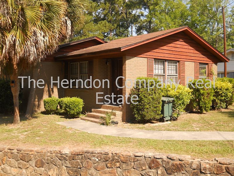 1st image of 2512-A/B University Dr