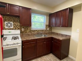 122 N 7th St, Paterson, NJ