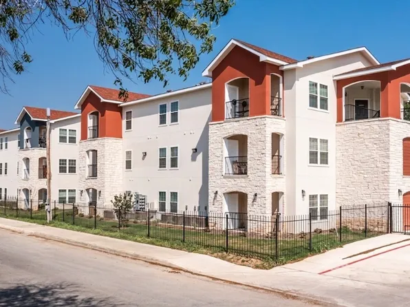 La Marquesa Apartments