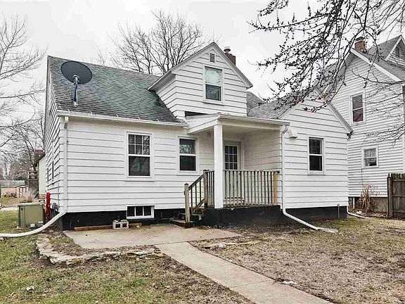 4th image of 409 Oak Grove Ave