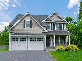 90 Cedar St, Wellesley, MA 02481