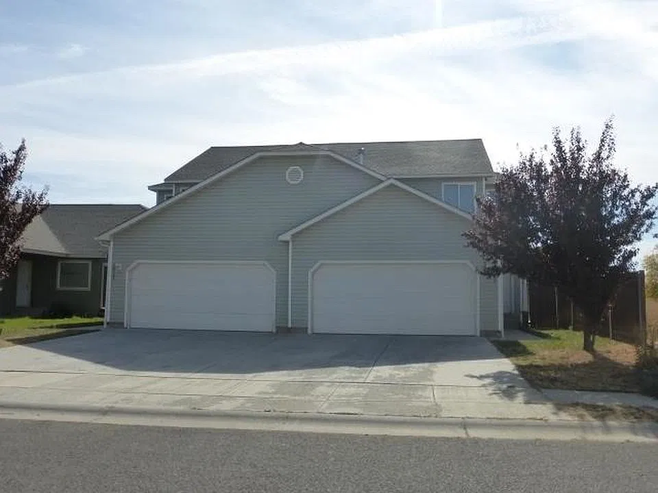 3 bed, 2.5 bath, 1500 sqft, $2,100 — Photo 4