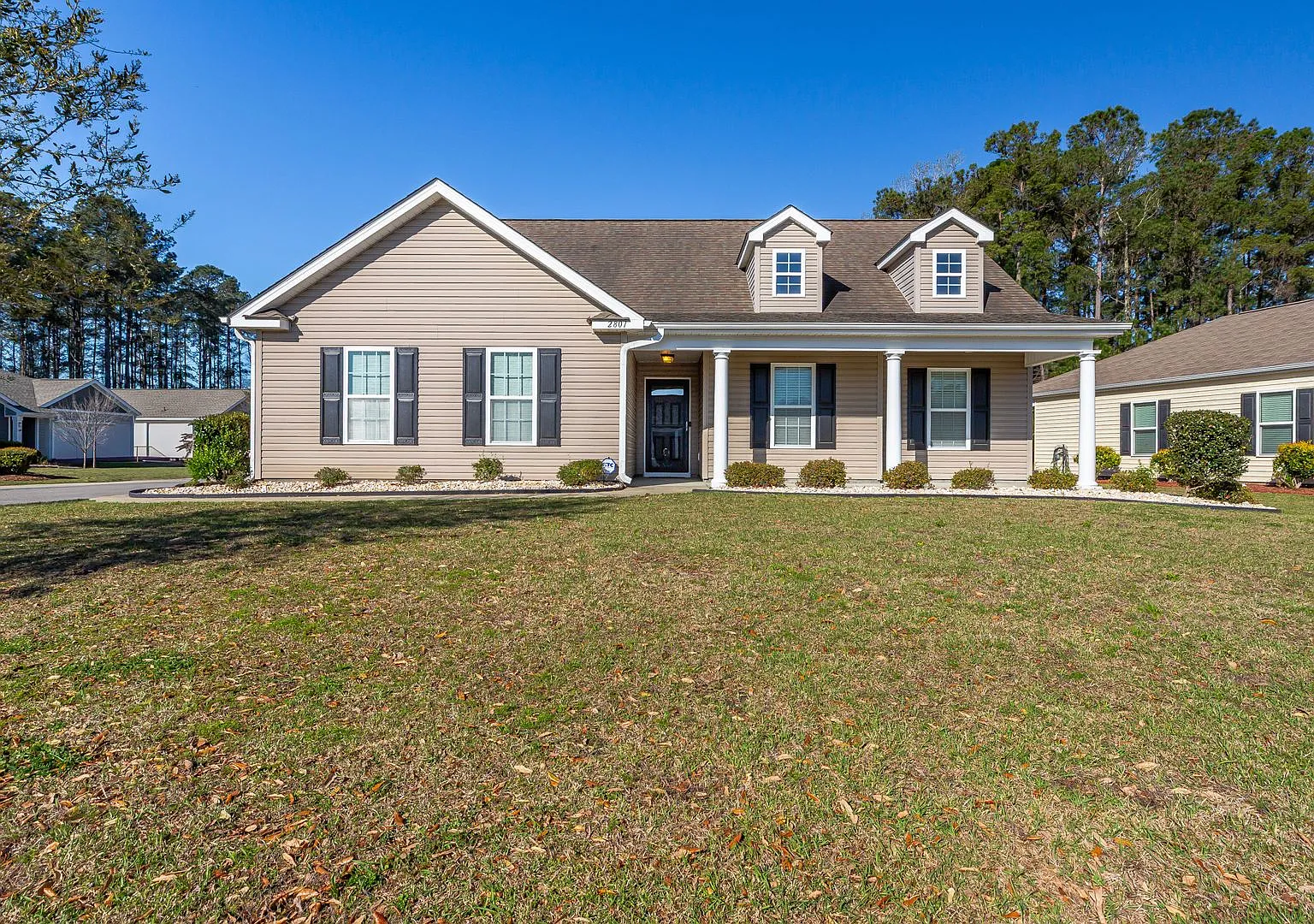 Beautifully Furnished Home ALL Utilities Included Conway — Photo 1