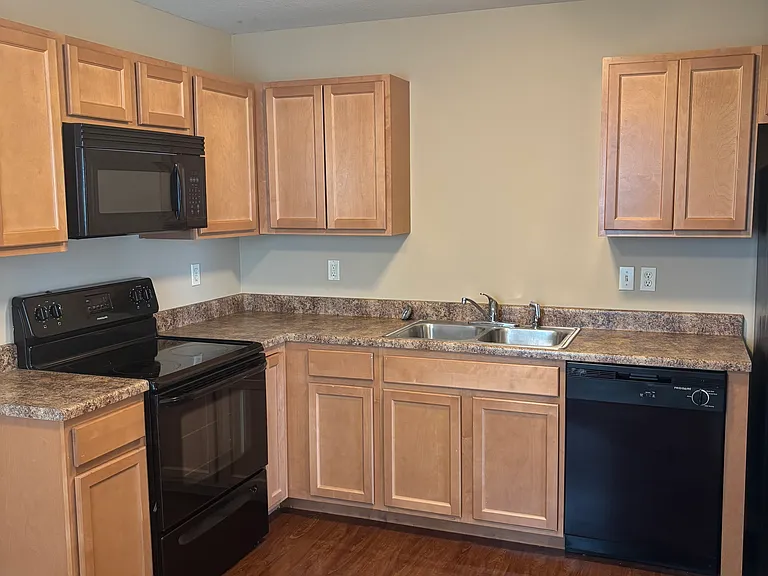 711 N Ann St #103 — Photo 6