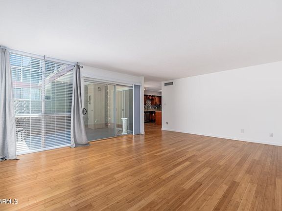 4th image of 1225 E MEDLOCK Drive #103