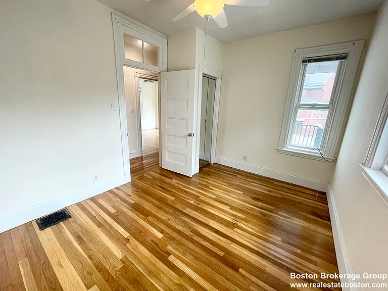72 Roseclair St #2 — Photo 6