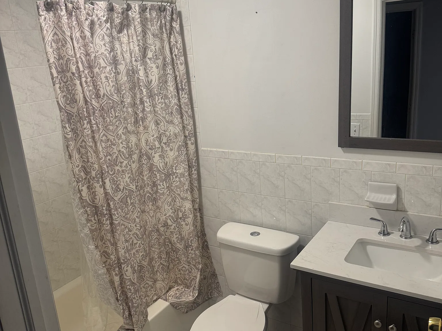 3 bed, 1200 sqft, $3,500 — Photo 3
