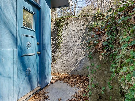 29th image of this home