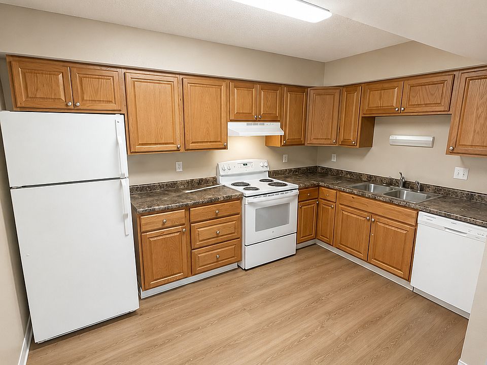1st image of 3219 Terrace Dr #5