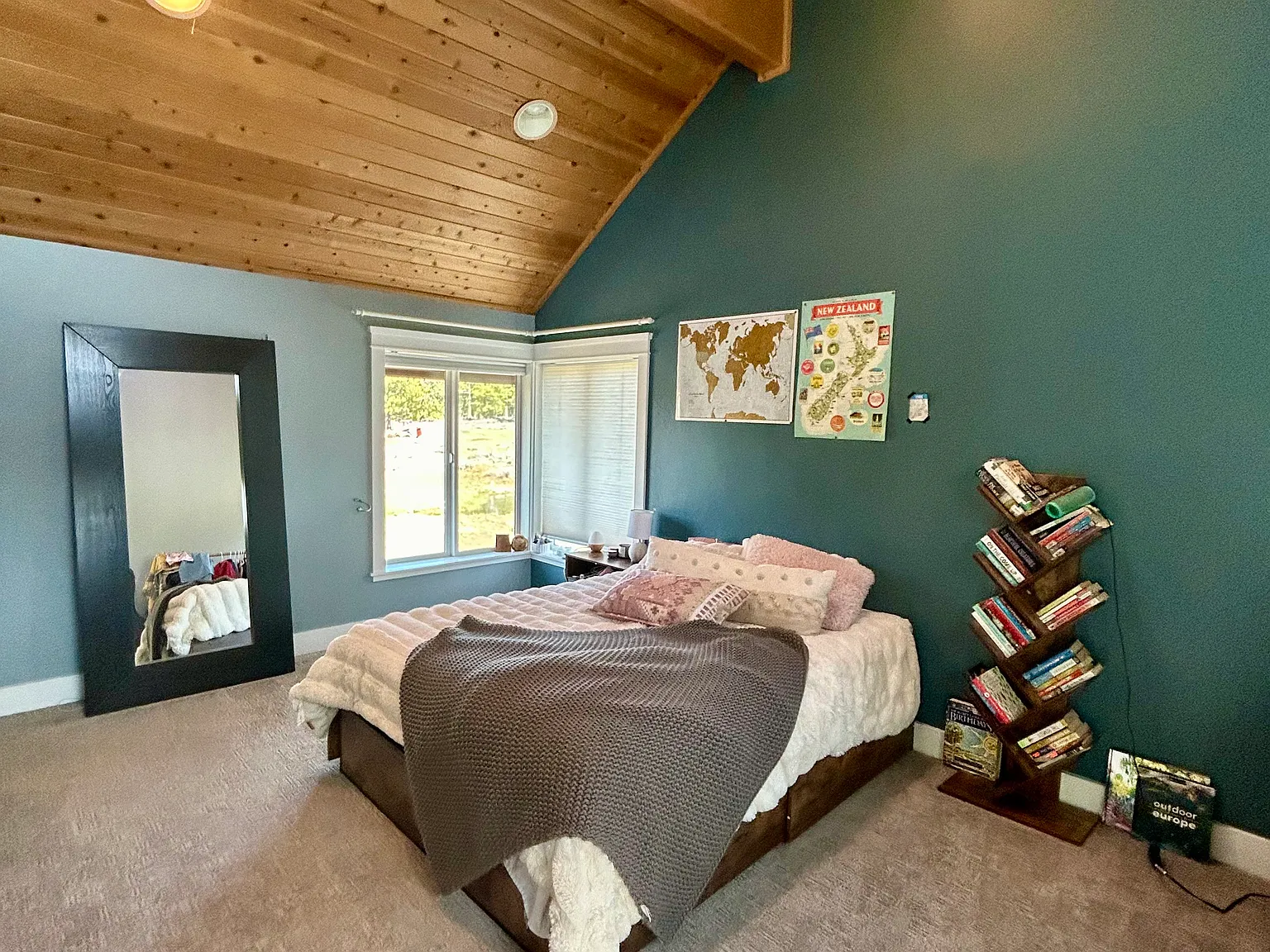 5 bed, 3800 sqft, $6,500 — Photo 4