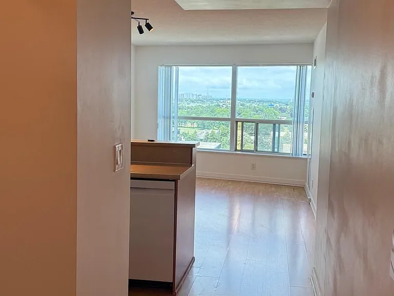 36 Lee Centre Dr #1203 — Photo 4