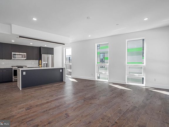 2nd image of 1501 N 31st St #312