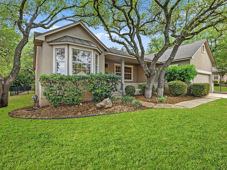 1st image of 120 Ruellia Dr