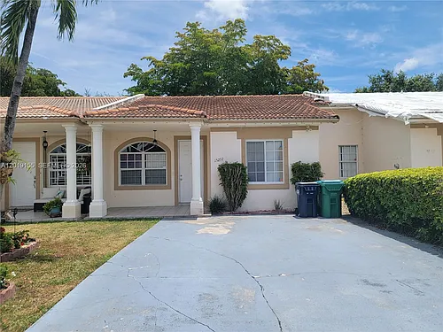 15257 SW 138th Ct Photo 1