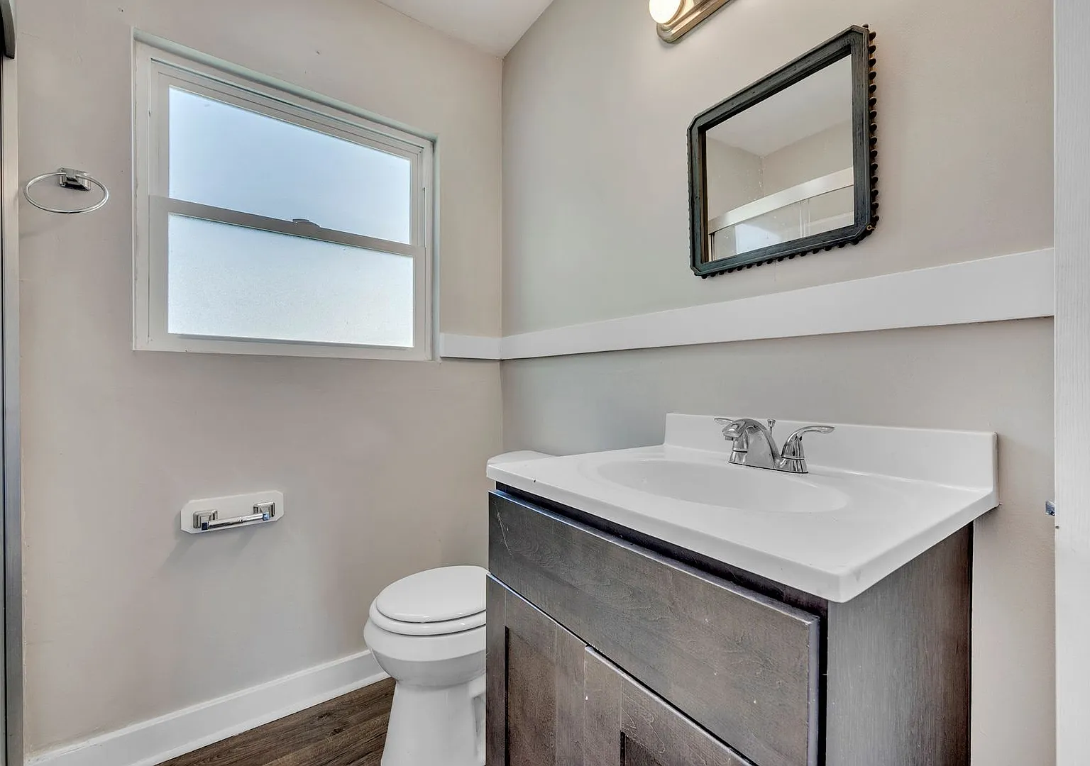 Fresh and Clean - 1 Bed 1 Bath Apartment - Monte Sano Bungalows — Photo 3